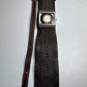 Vintage Fossil Square Watch Distressed Leather and Thin Strap Band Date Display